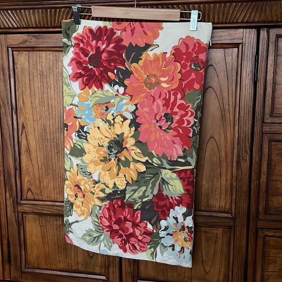 Pottery Barn Accents Pottery Barn Pillow Cover Multicolored Floral